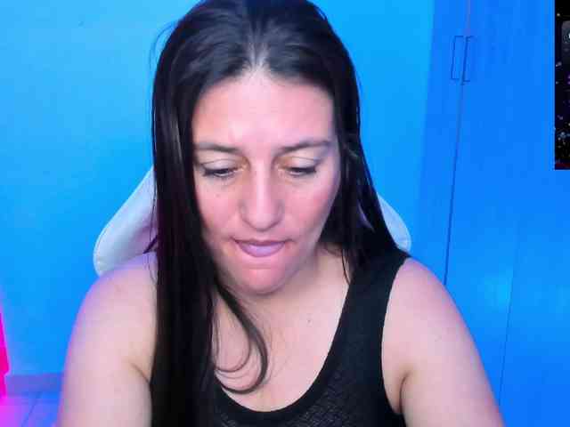 Saskyaajohnson webcam