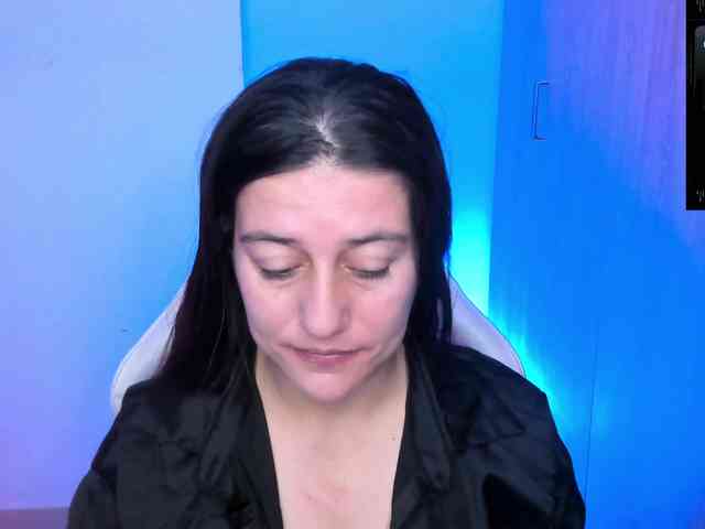 Saskyaajohnson webcam