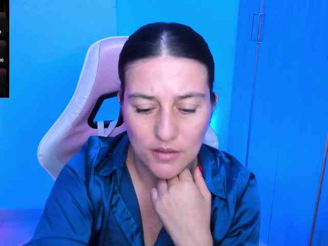 Saskyaajohnson webcam