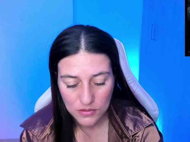 Saskyaajohnson webcam