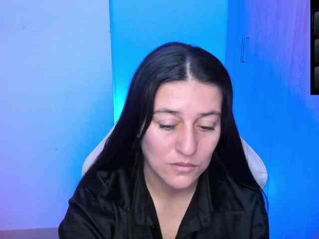 Saskyaajohnson webcam