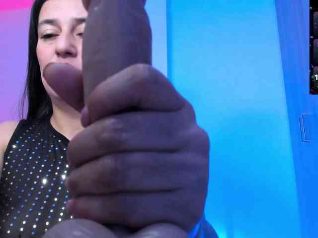 Saskyaajohnson webcam