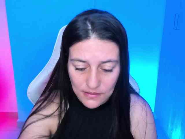 Saskyaajohnson webcam