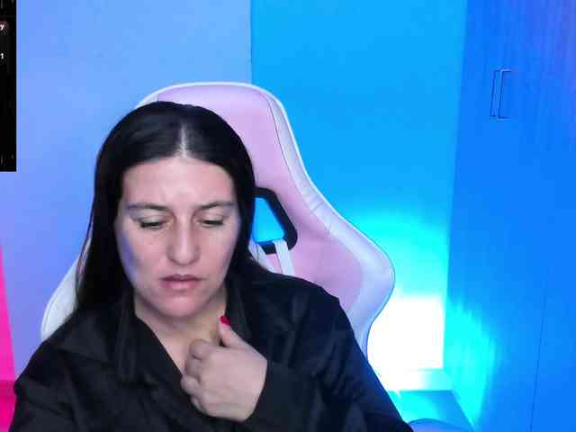 Saskyaajohnson webcam