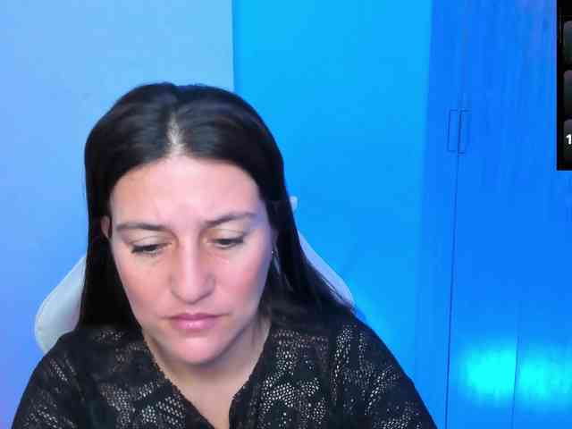 Saskyaajohnson webcam