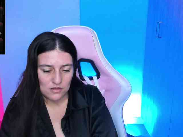 Saskyaajohnson webcam