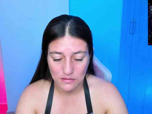 Saskyaajohnson webcam
