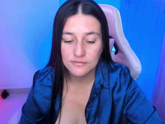 Saskyaajohnson webcam