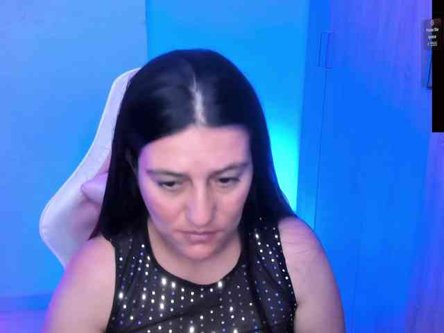 Saskyaajohnson webcam