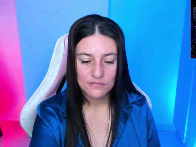 Saskyaajohnson webcam