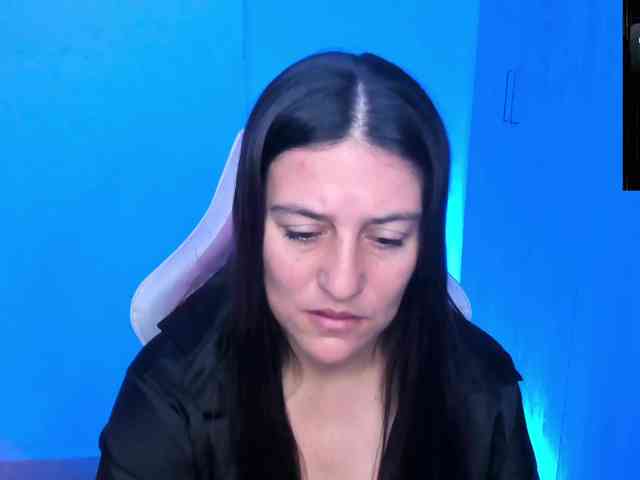 Saskyaajohnson webcam