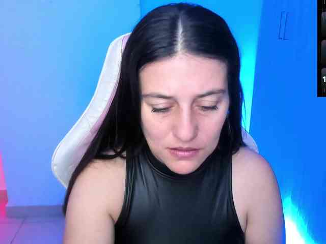 Saskyaajohnson webcam