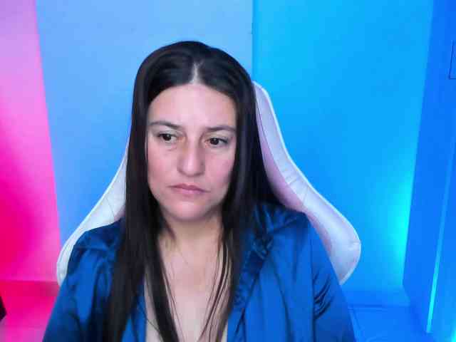 Saskyaajohnson webcam