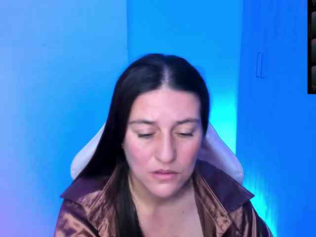 Saskyaajohnson webcam