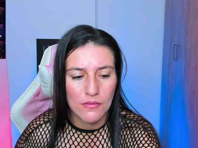 Saskyaajohnson webcam