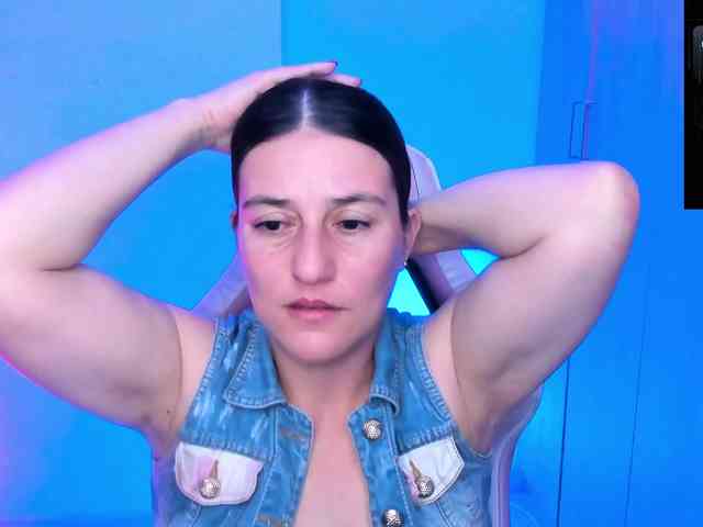 Saskyaajohnson webcam