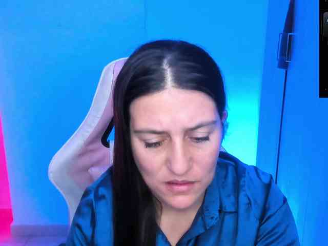 Saskyaajohnson webcam