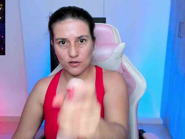 Saskyaajohnson webcam
