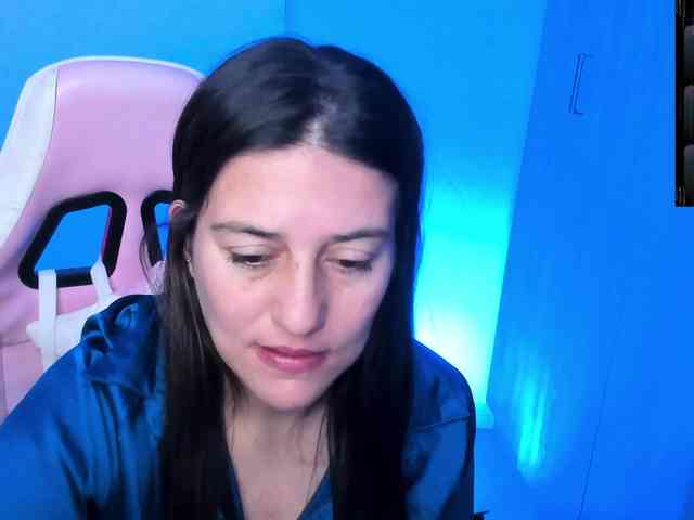 Saskyaajohnson webcam