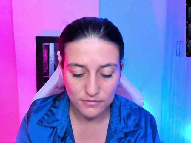 Saskyaajohnson webcam