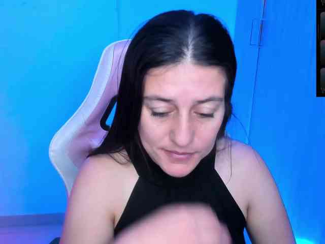 Saskyaajohnson webcam