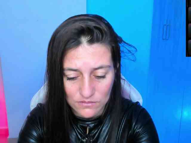 Saskyaajohnson webcam