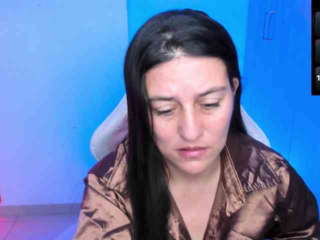 Saskyaajohnson webcam