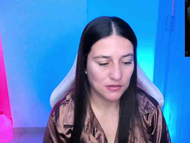 Saskyaajohnson webcam