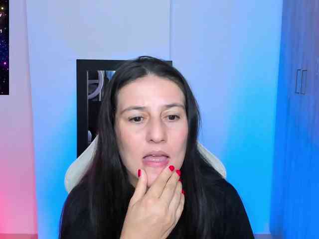 Saskyaajohnson webcam