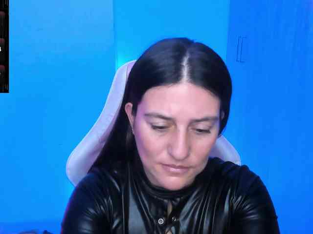 Saskyaajohnson webcam