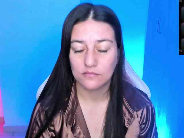 Saskyaajohnson webcam