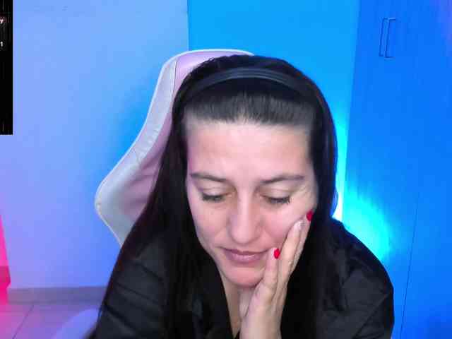 Saskyaajohnson webcam