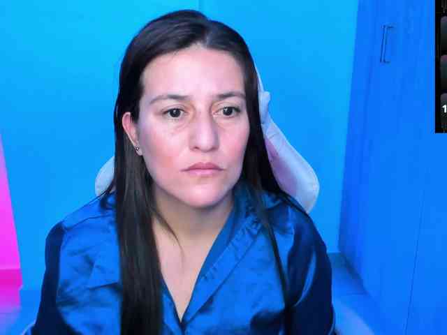 Saskyaajohnson webcam