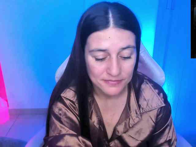 Saskyaajohnson webcam