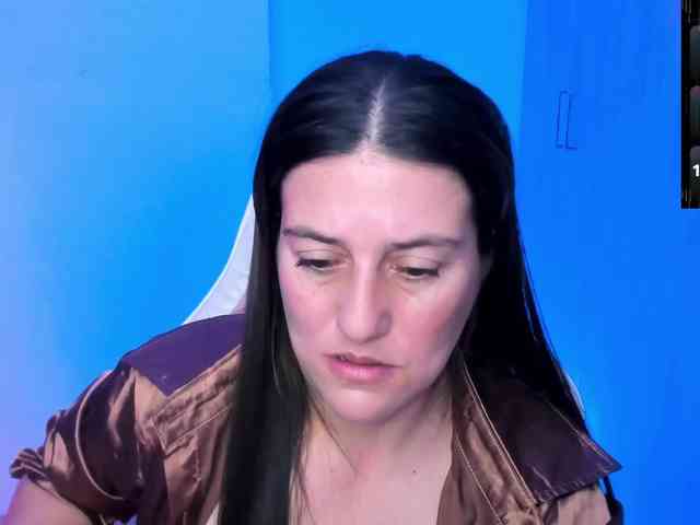 Saskyaajohnson webcam