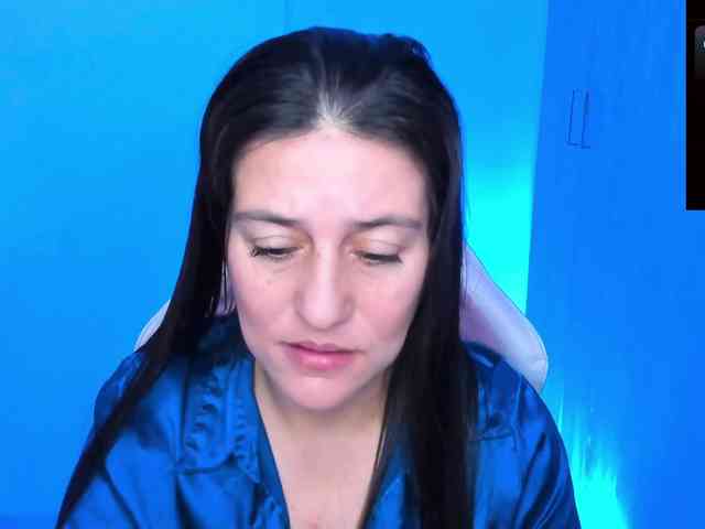 Saskyaajohnson webcam