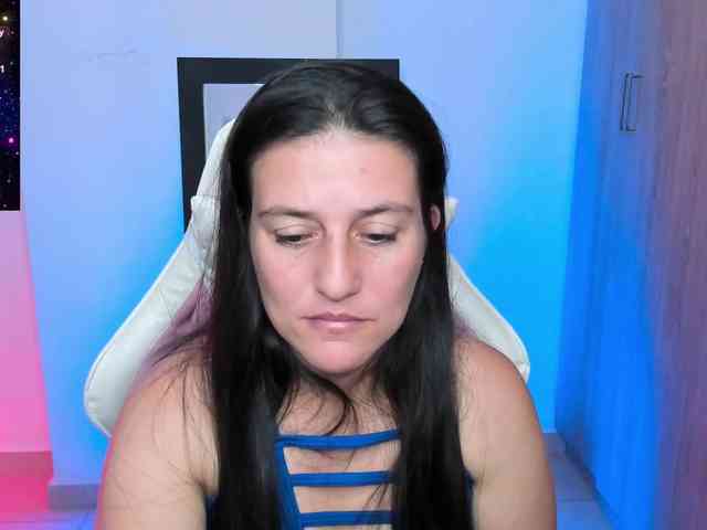 Saskyaajohnson webcam