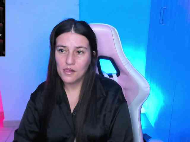 Saskyaajohnson webcam