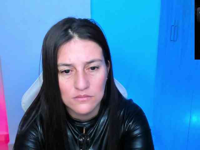 Saskyaajohnson webcam