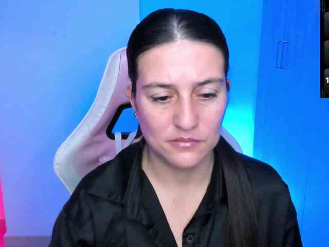 Saskyaajohnson webcam