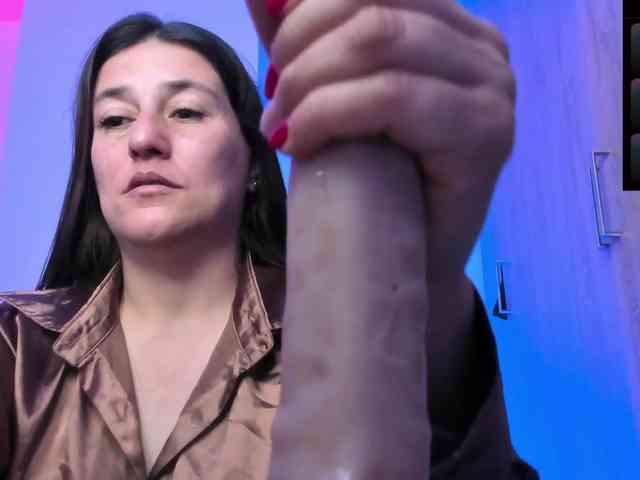 Saskyaajohnson Live Webcam on BongaCams