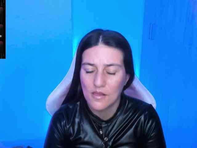 Saskyaajohnson webcam