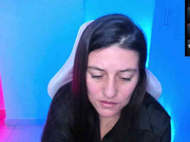 Saskyaajohnson webcam