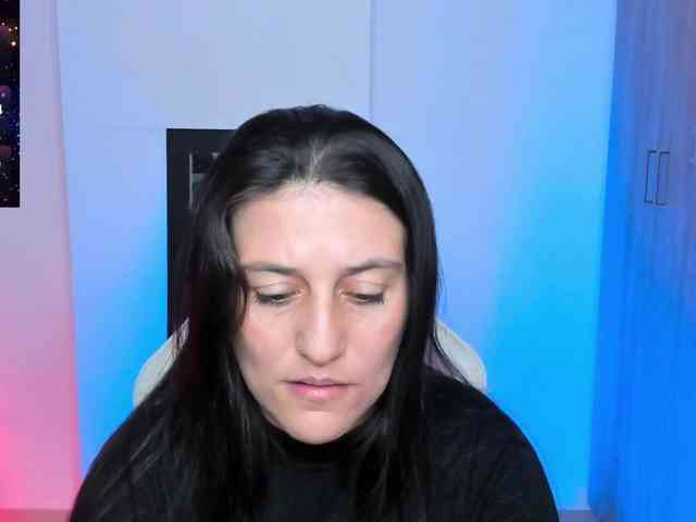 Saskyaajohnson webcam