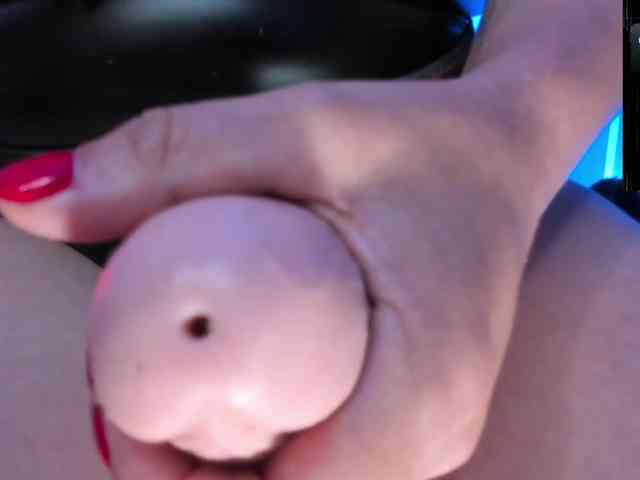 Saskyaajohnson webcam