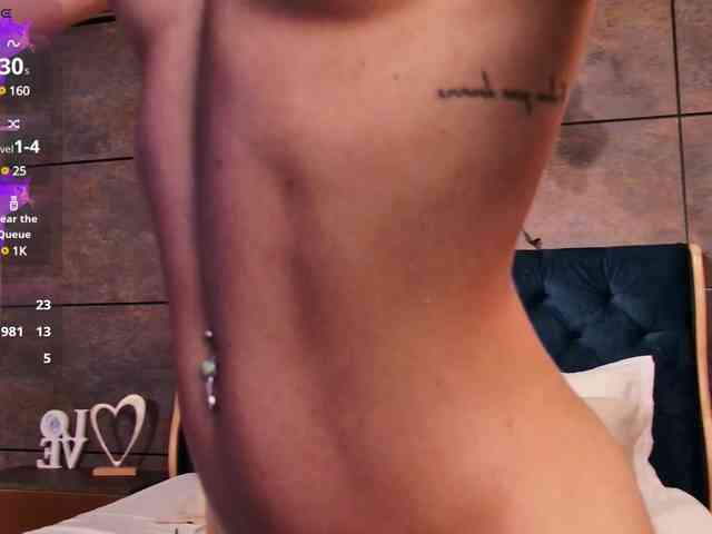 EllieGrant webcam