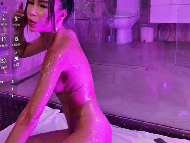 EllieGrant webcam