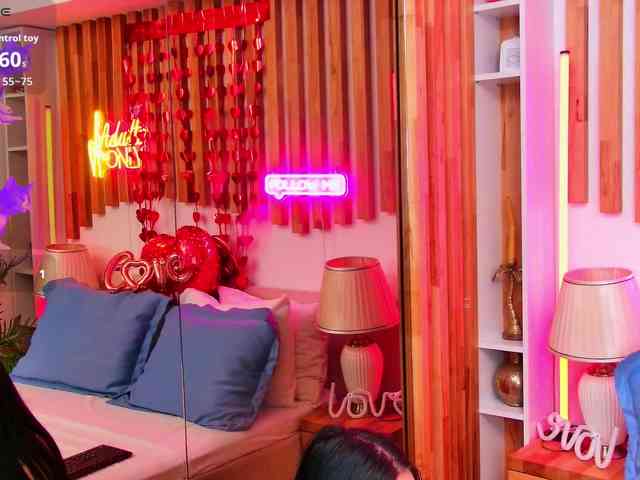 EllieGrant Live Webcam on BongaCams