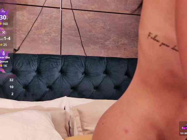 EllieGrant webcam