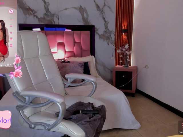 jeen-taylor1's BongaCams show and profile